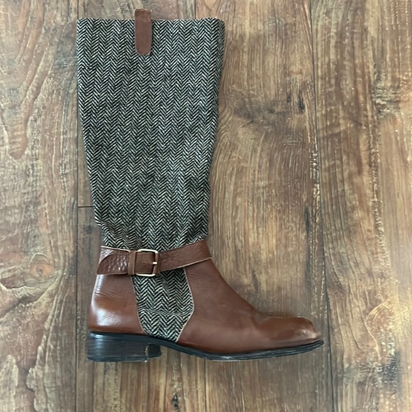 Anthropologie boots- Size 9 - Picture 2 of 8